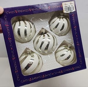Vintage White Silver Mica Decorated Swurl Glass Christmas  Ornaments